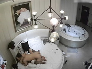 高颜值时尚气质美女又一次酒店私会情人说：我不能来见你,一见你就干这事.换上性感情趣装操,临走时又被干一次!