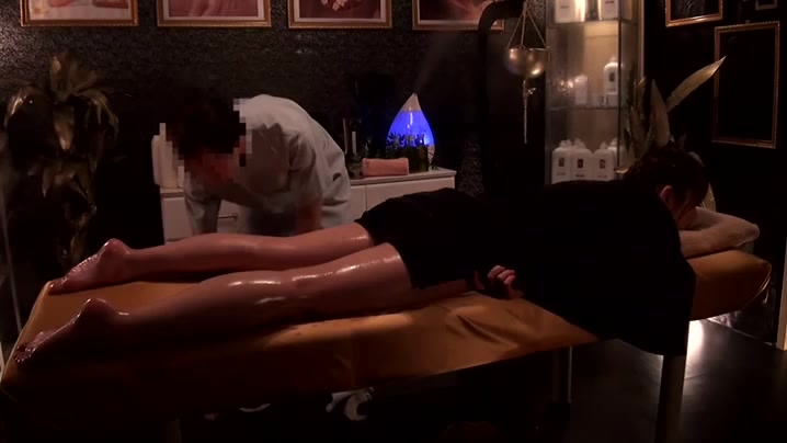 [WA-231] 西麻布高級人妻性感オイル巨乳マッサージ 15